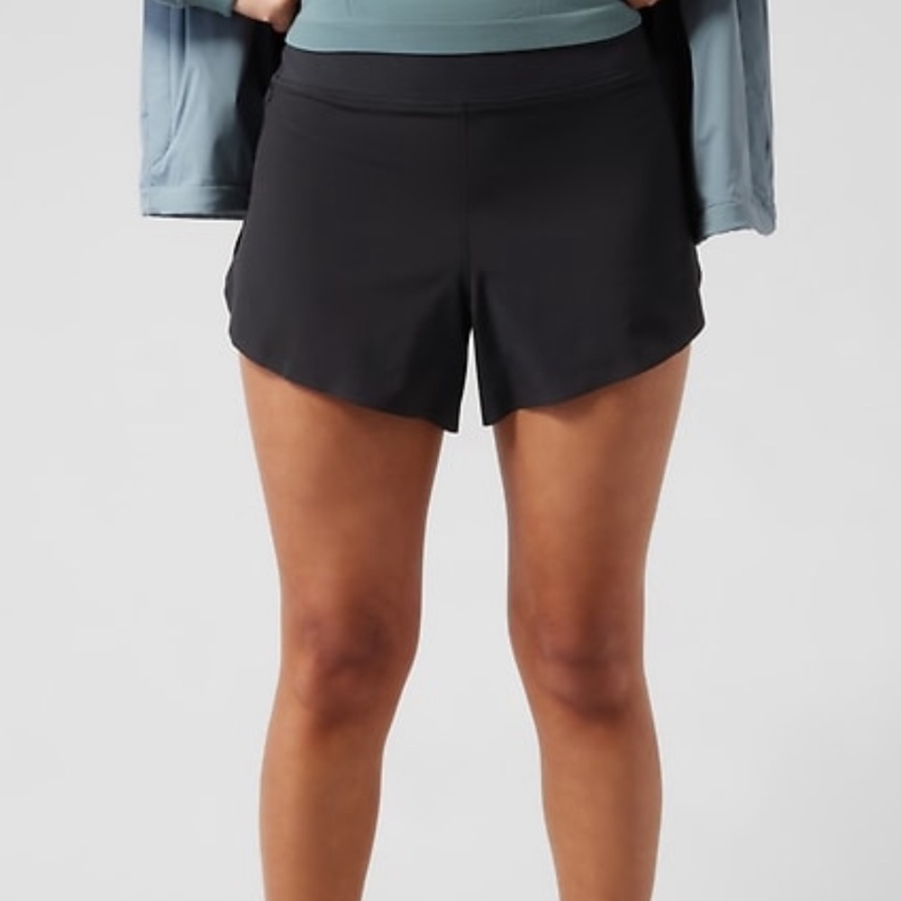 Athleta Run With It 3.5” Short